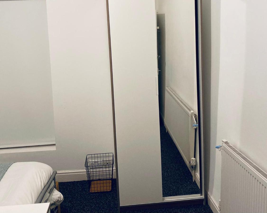 Large 4 Bedroom Home - Coventry City Centre Kültér fotó