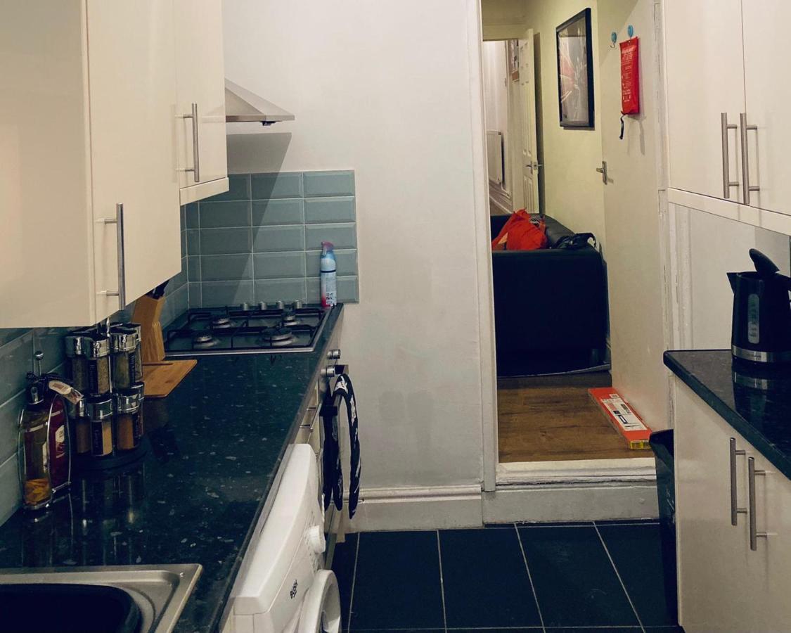 Large 4 Bedroom Home - Coventry City Centre Kültér fotó